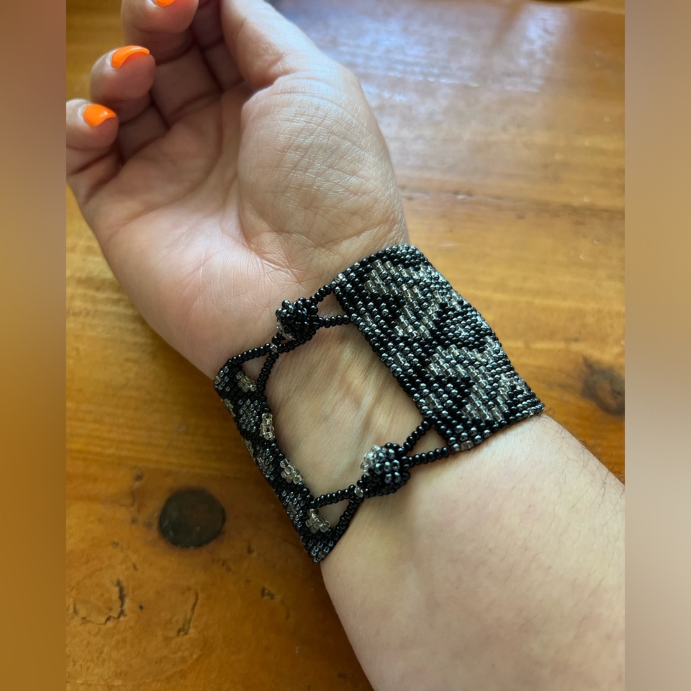 Vintage Aztec Beaded Bracelet EUC - Picture 3 of 6